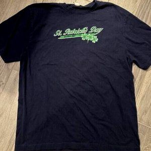 Old Navy Retro St Patricks Day T-shirt XL Pre-Owned